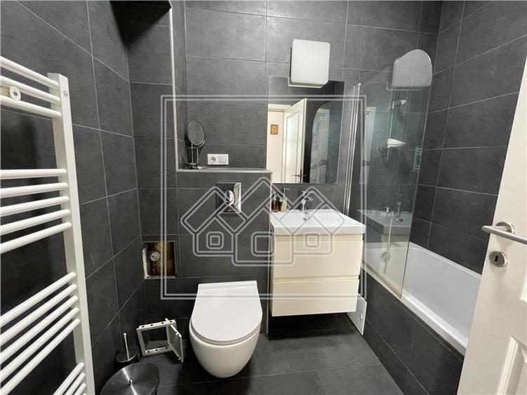 Penthouse superb 3 camere, Calea Surii Mici | Bloc cu LIFT, 2 bai - 12