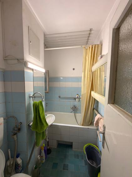 Apartament cu 3 camere decomandat în Gheorghe Lazăr
