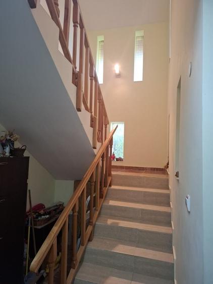Casă cu 4 camere în Valea Lupului