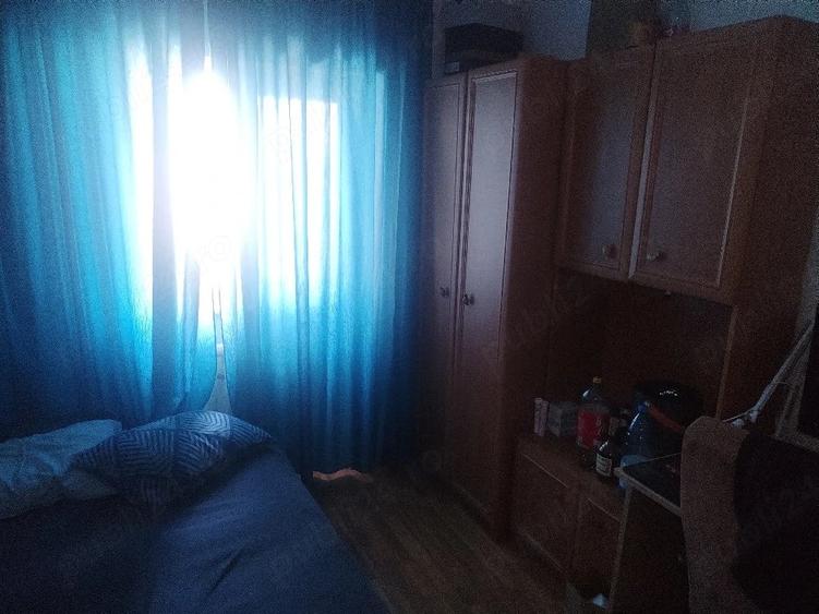 Apartament cu 3 camere decomandat în Aurel Vlaicu