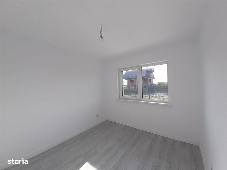Casă cu 4 camere cu Teren 180 Mp în Valea Lupului