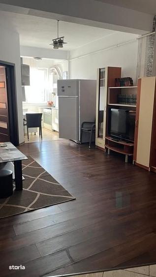 Ofer spre inchiriere apartament cu 2 camere . - 1