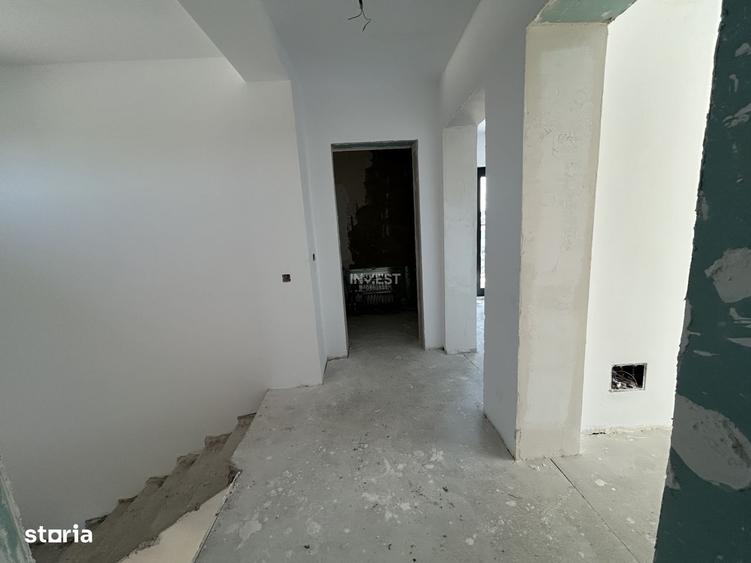 Casă cu 4 camere în Valea Lupului