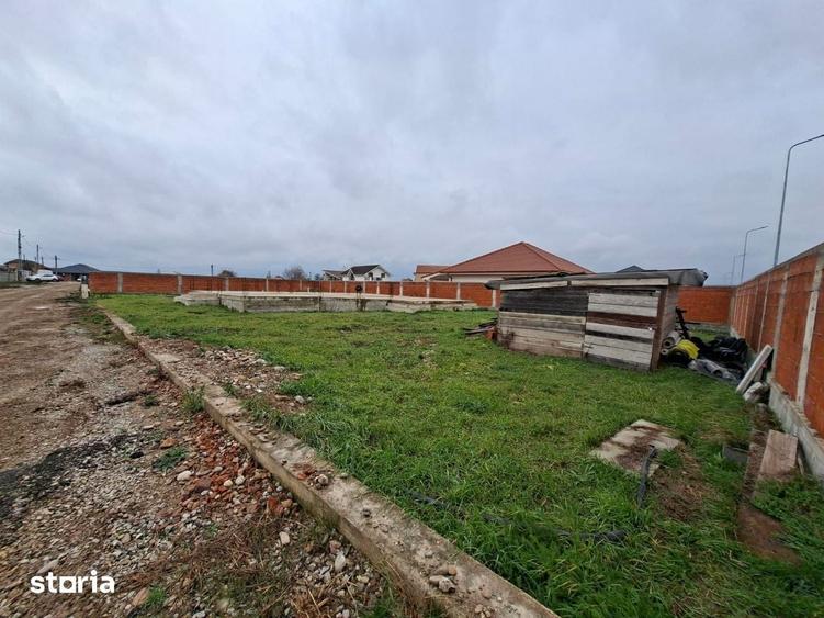 Teren de 820 mp, în Oșorhei