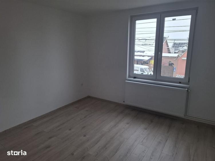 Apartament spatios trei camere, NOU, Sura Mica-Sibiu - 11