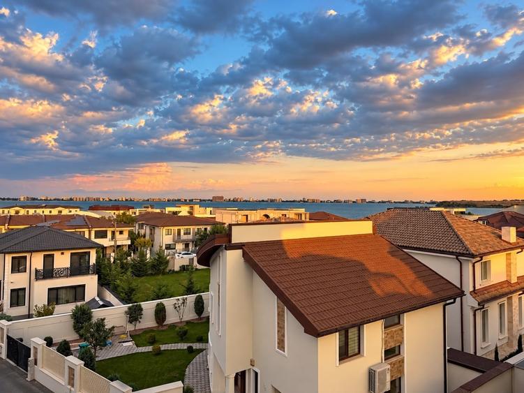 Apartament cu 3 camere decomandat în Sud