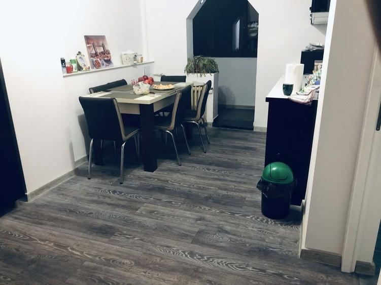 Apartament cu 3 camere decomandat în Rovine