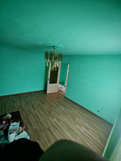 Apartament cu 4 camere decomandat în Inel II