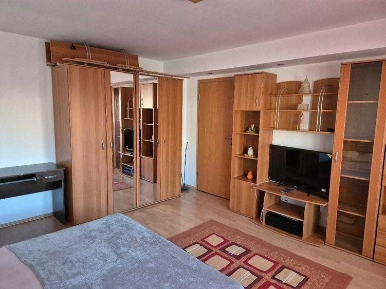 Apartament cu 2 camere decomandat în Scriitorilor
