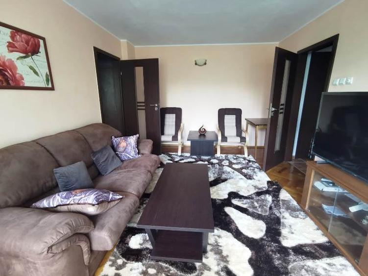Apartament cu 2 camere semidecomandat în Unirii