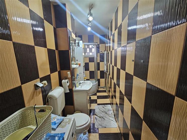 Apartament cu 2 camere nedecomandat, mobilat în Micro II