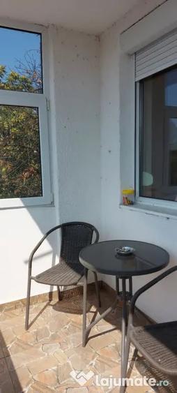 Apartament cu 2 camere semidecomandat în Exterior Vest