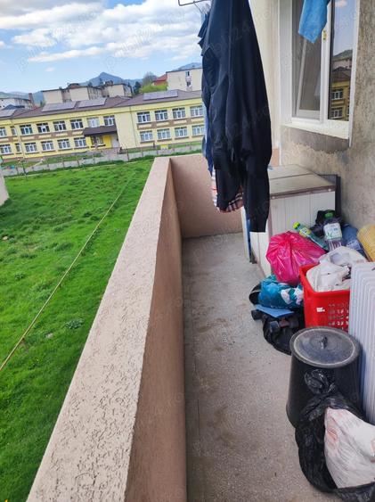 Apartament cu 2 camere decomandat în Petros