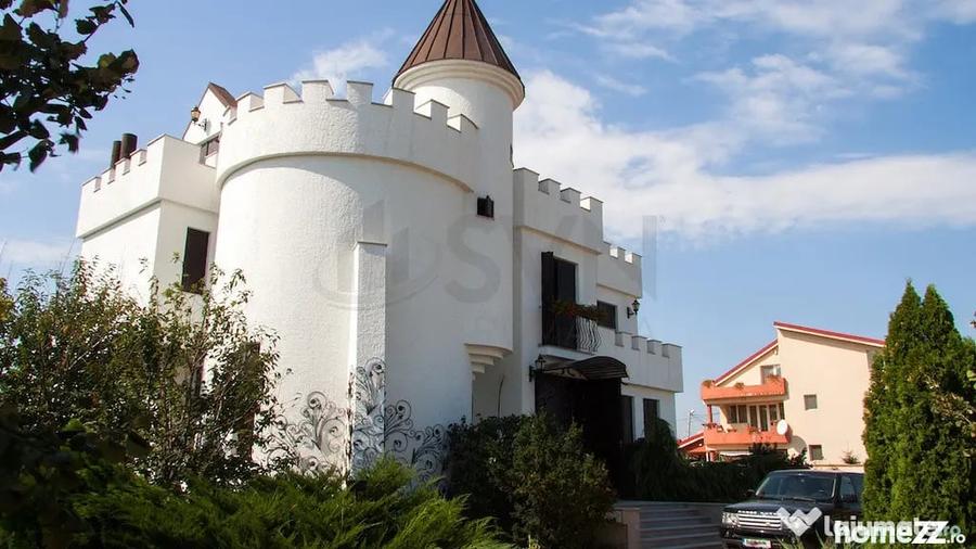 Casă cu 7 camere cu Teren 3200 Mp în Cernica