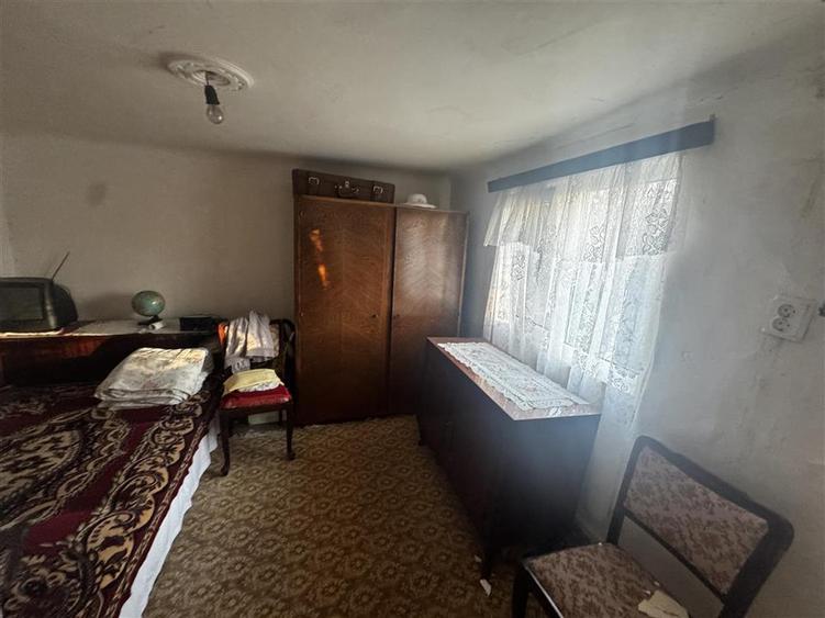 Casă cu 2 camere cu Teren 758 Mp în Negoiești