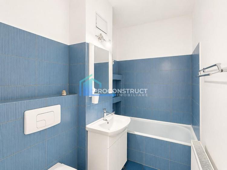 Apartament cu 3 camere semidecomandat, mobilat în Blașcovici