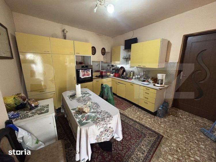 Casă cu 3 camere cu Teren 1100 Mp în Var