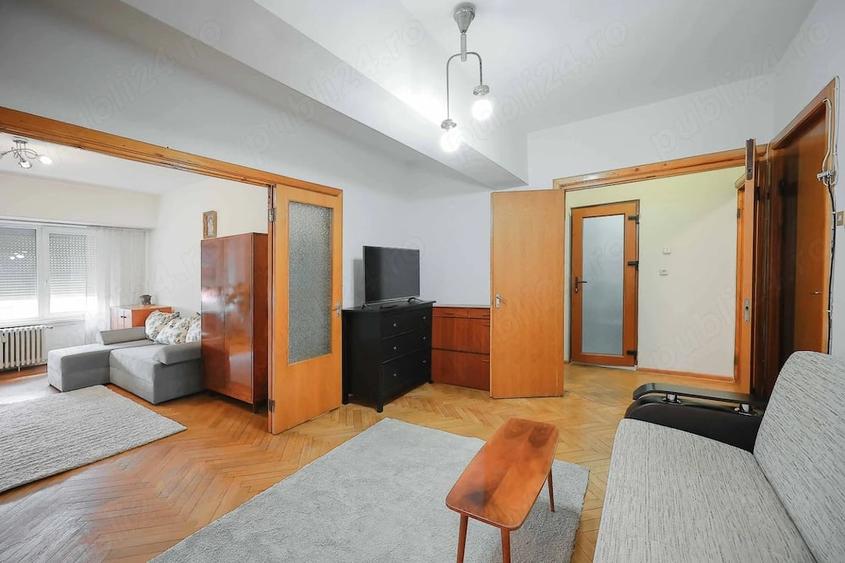Apartament cu 3 camere decomandat în Ultracentral