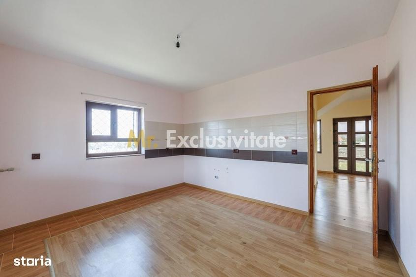 Casă cu 4 camere în Central