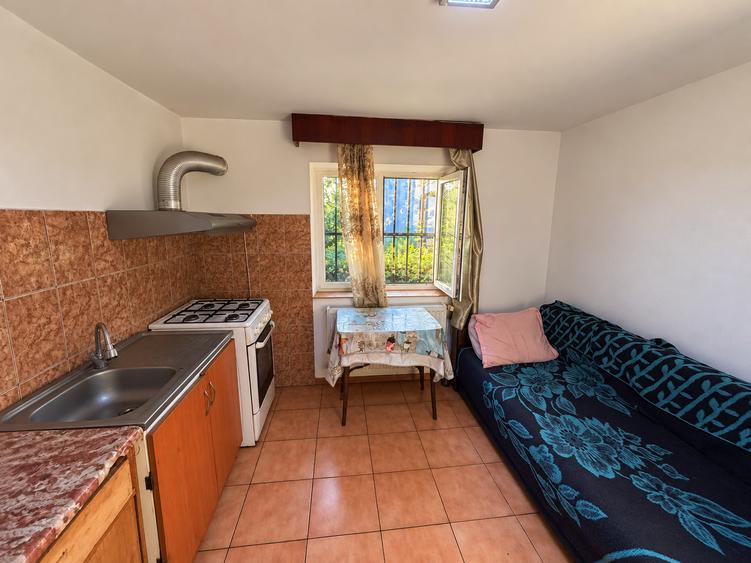 Casă cu 3 camere cu Canalizare în Valu lui Traian
