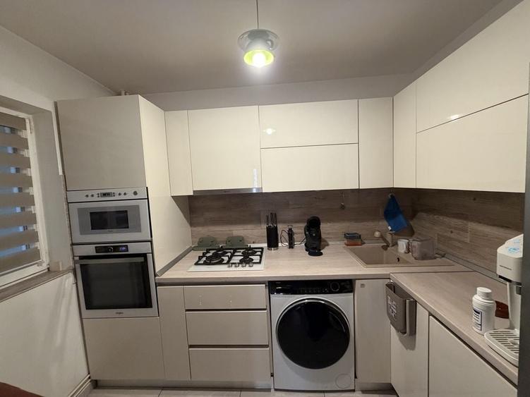 Apartament cu 2 camere decomandat în Tineretului