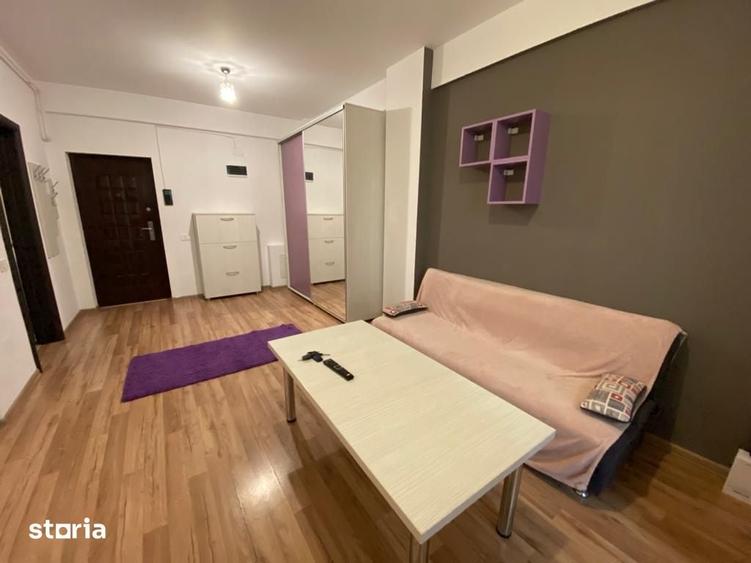 Garsoniera mare in bloc nou pat, canapea, AC ?i parcare - 5