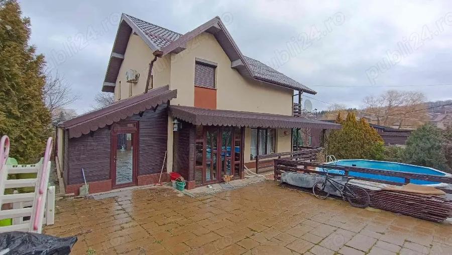 Casă cu Teren 500 Mp în Bârnova
