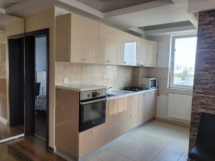 Apartament cu 2 camere semidecomandat în Ruginoasa