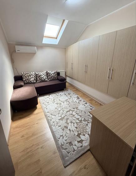 Casă cu 3 camere cu Teren 100 Mp în Central