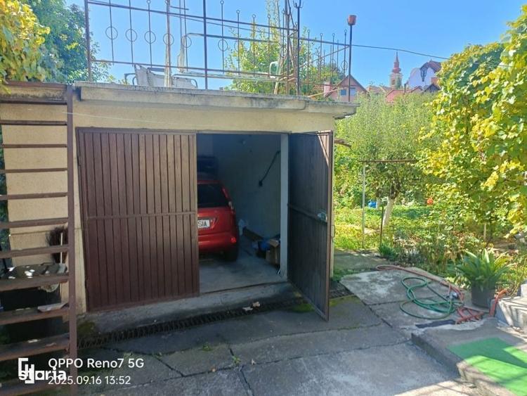 Casă cu 4 camere cu Piscina în Central