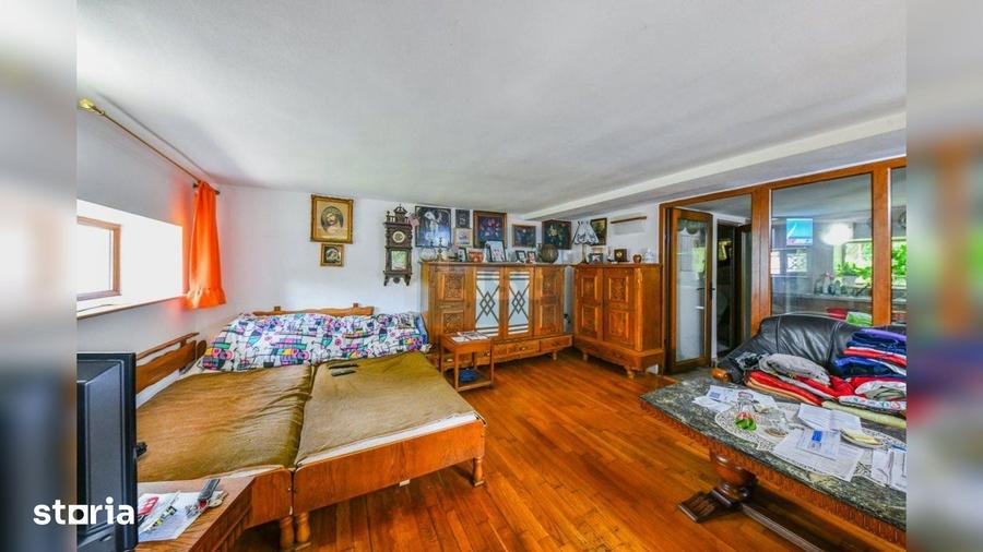 Apartament cu 3 camere în Andrei Mureșanu