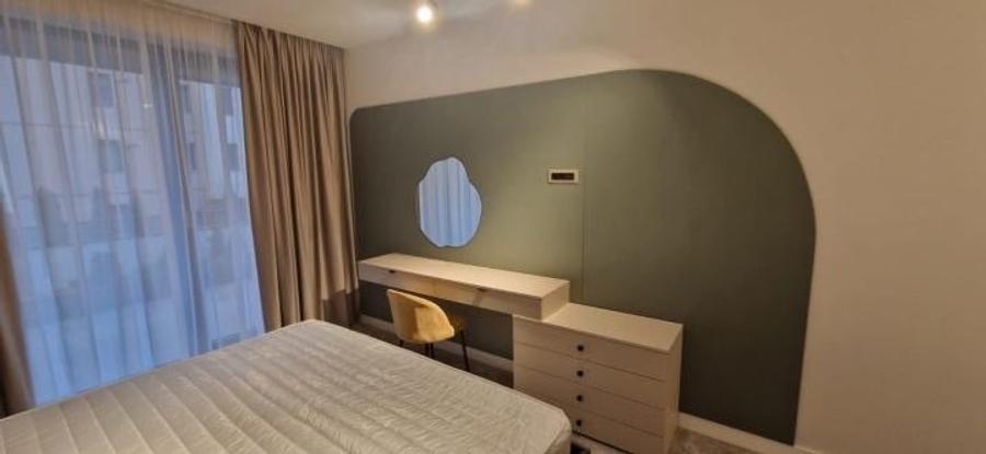 Apartament cu 3 camere semidecomandat, mobilat în Voluntari