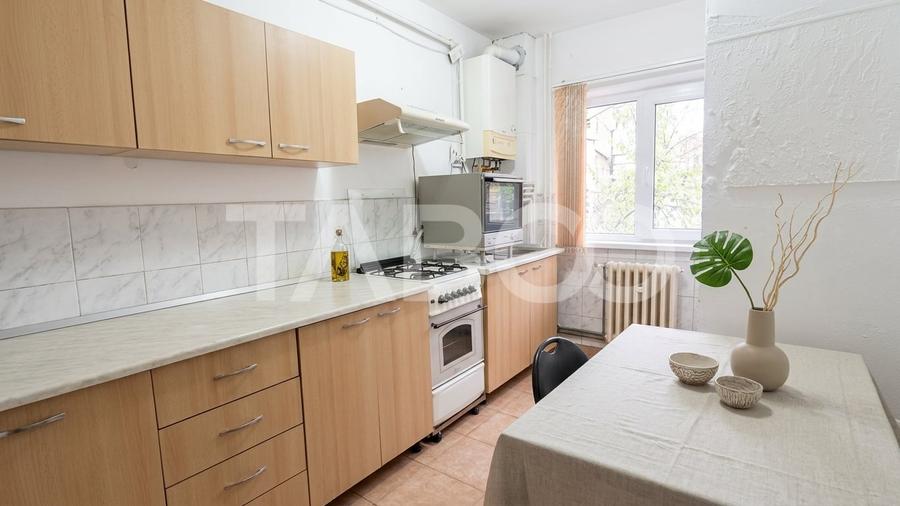 Apartament cu 2 camere decomandat, mobilat în Central