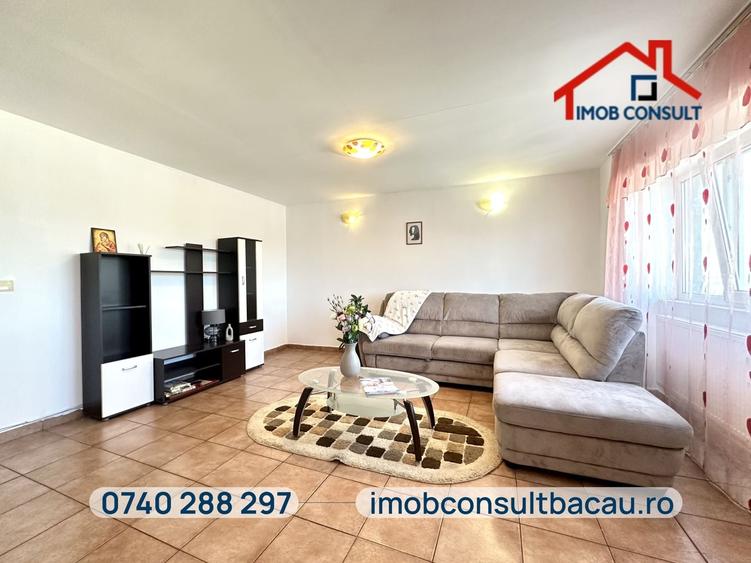 Apartament cu 3 camere decomandat în Alexandru cel Bun