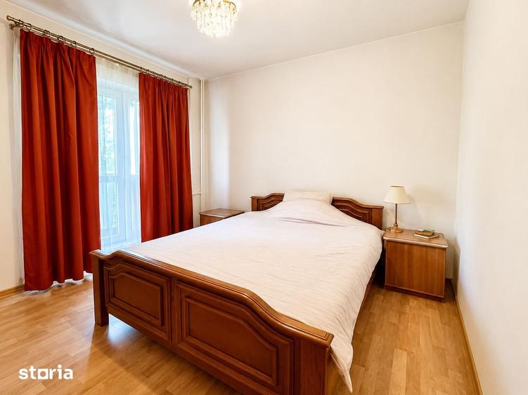 Apartament cu 3 camere decomandat în Văcăresti