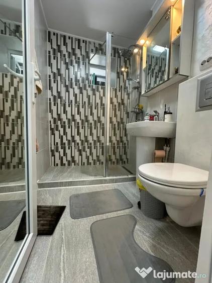 Apartament cu 2 camere semidecomandat în Calea Galați