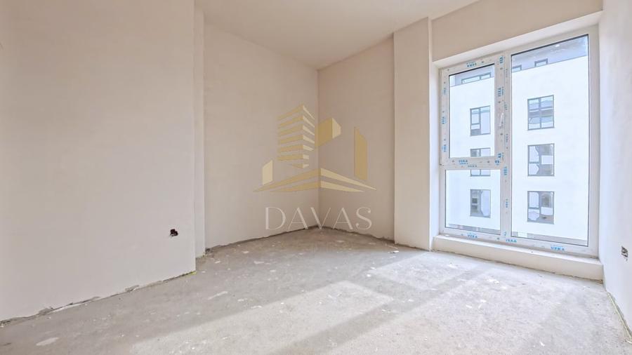 Apartament cu 3 camere semidecomandat în Baciu