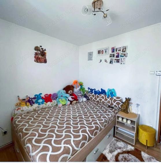 Apartament cu 2 camere decomandat în Micro 15