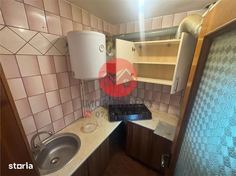 Apartament 2 camere, zona Neptun, etaj 2, oportunitate investitie - 1