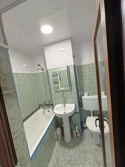 Apartament cu 2 camere decomandat, mobilat în 9 Mai