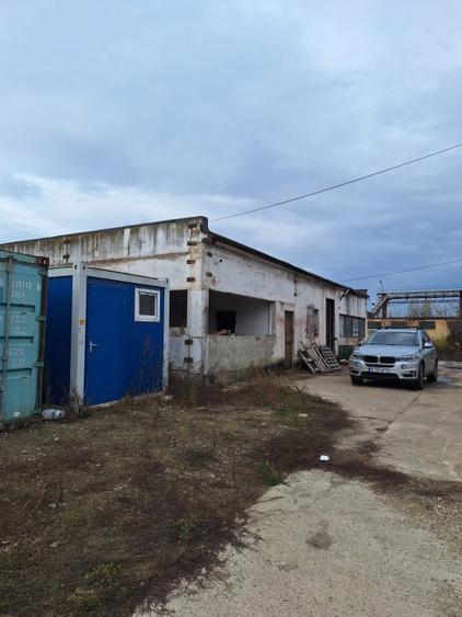 Spațiu industrial, de 1,700 mp, în Central
