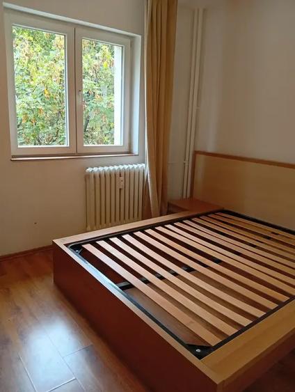 Apartament cu 2 camere semidecomandat, mobilat în Berceni