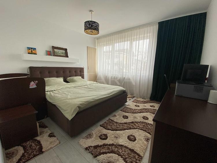 Apartament cu 3 camere semidecomandat, mobilat în Baciu