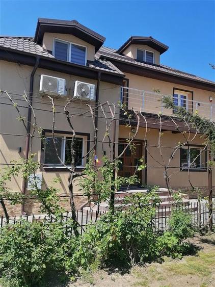 Casă individuală cu 5 camere cu Canalizare în Vărsătura