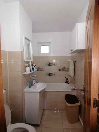 Apartament cu 2 camere decomandat în Micro 3