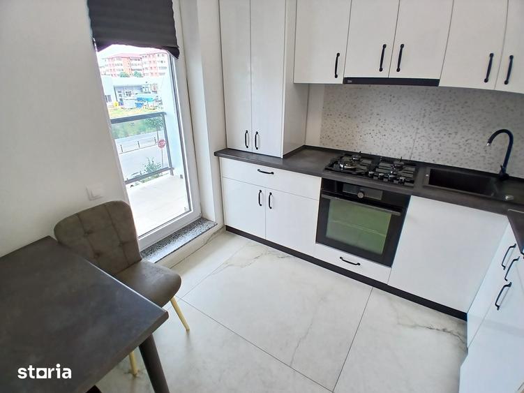 Apartament cu 3 camere decomandat în Berceni