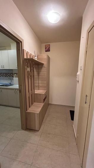 Apartament cu 2 camere semidecomandat în Democrației