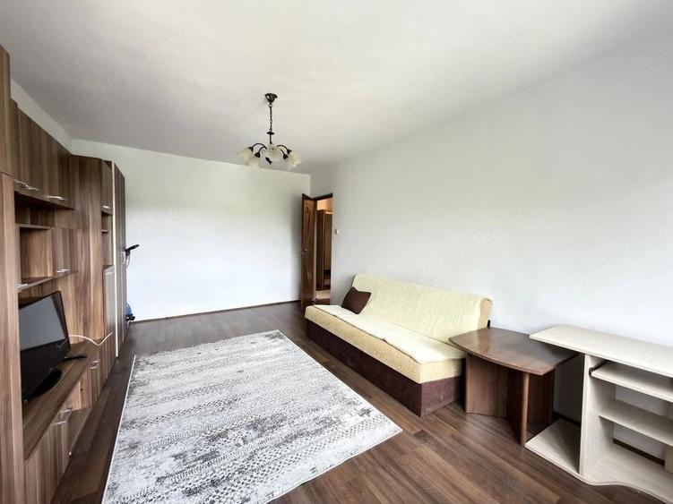 Apartament cu 2 camere decomandat în Lipovei