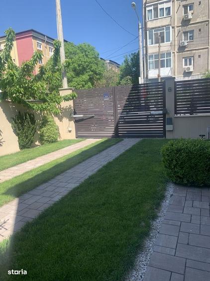 Casă cu 4 camere cu Teren 176 Mp în Sărari