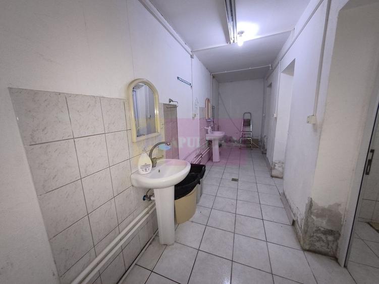 Spațiu comercial, de 300 mp, în Afumați